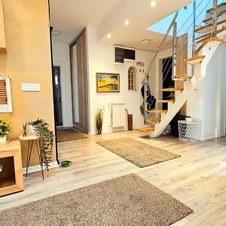 Апартаменты Dorcol Deluxe *