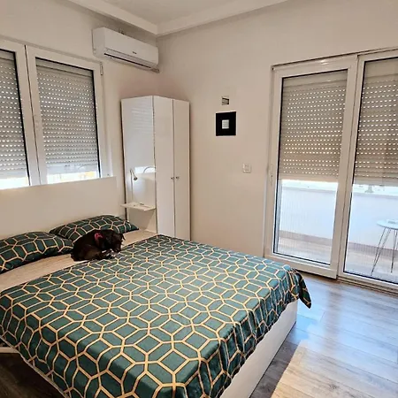 Dorcol Deluxe * Белград